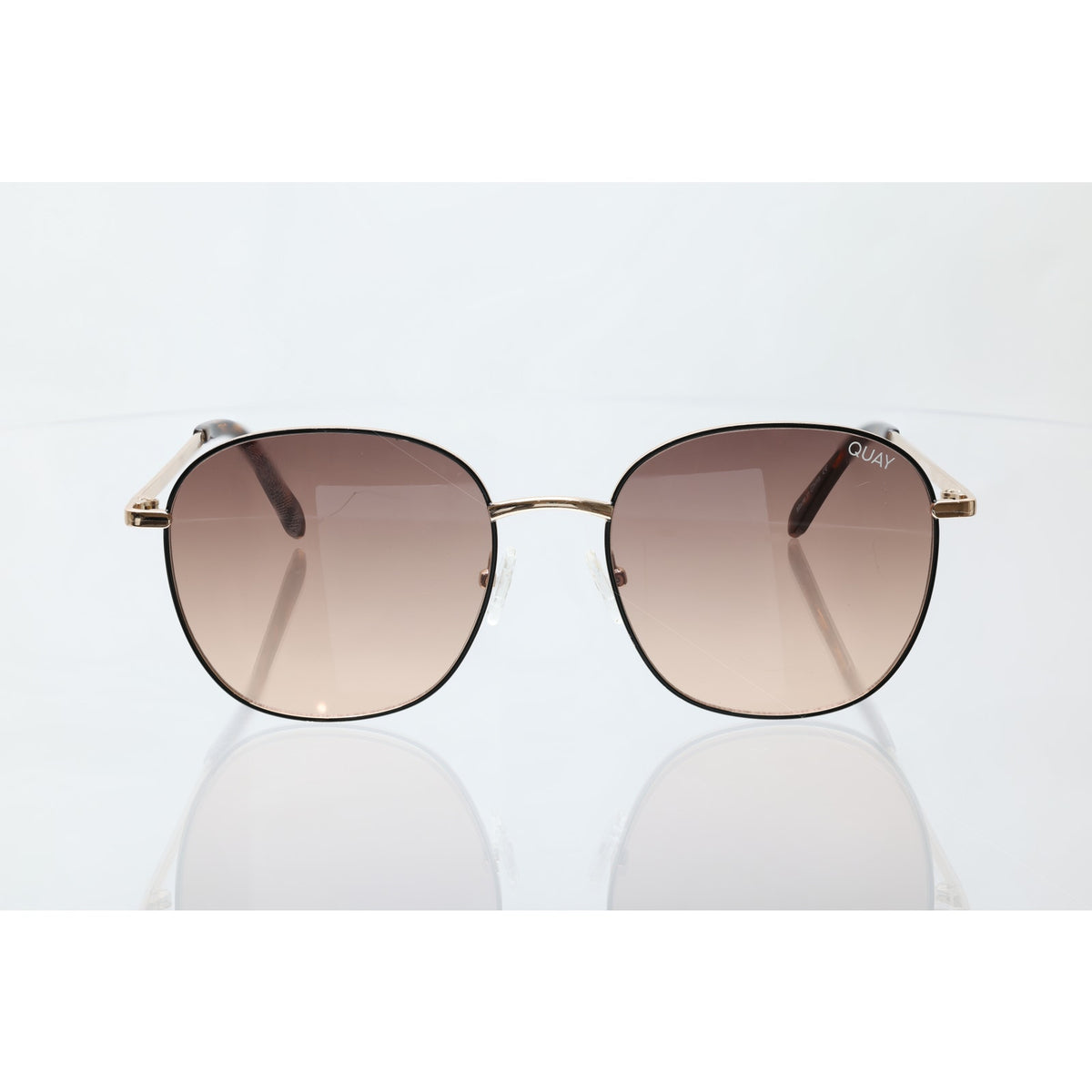 Quay Jezabell 126 sunglasses, photo 4 of 8