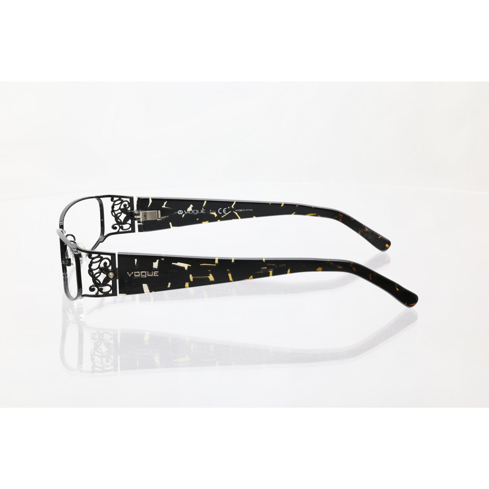 Vogue VO3661-B 52-16-130mm 352 Eyeglass FRAMES ONLY - GOOD CONDITION