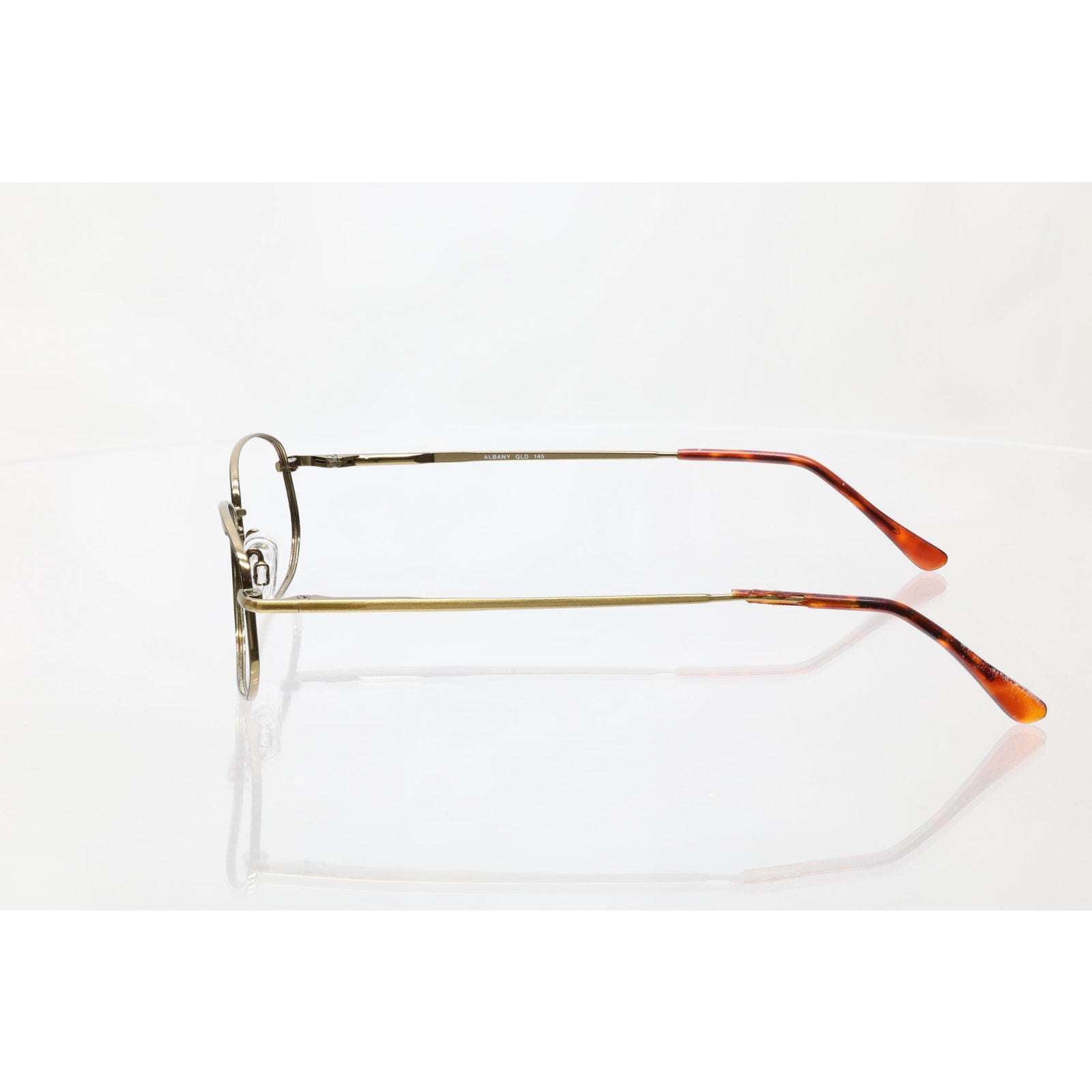 Van Heusen Albany 53-19-145mm GLD Eyeglass FRAMES ONLY - GOOD CONDITION - READ