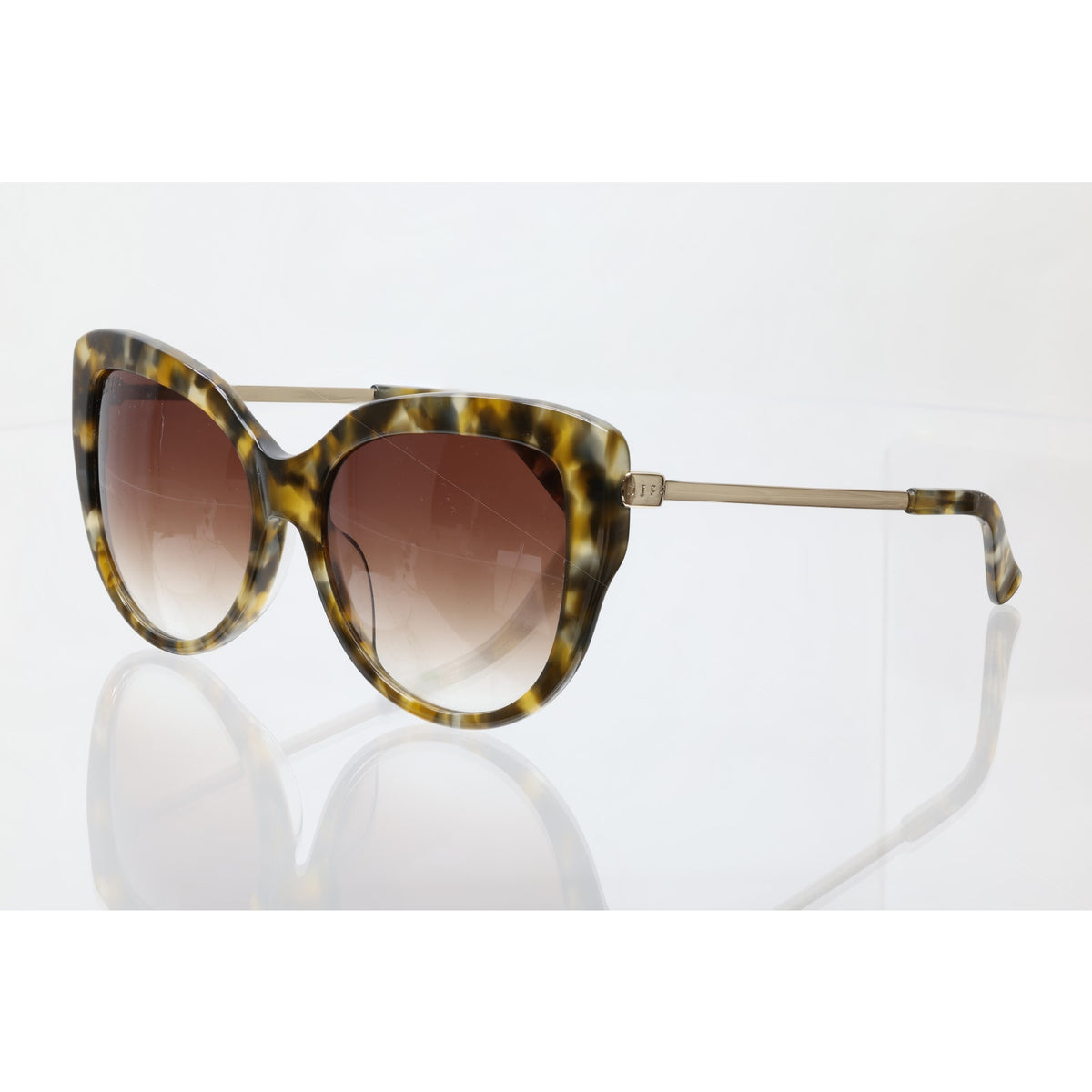 Diff Avery tortoise shell sunglasses
